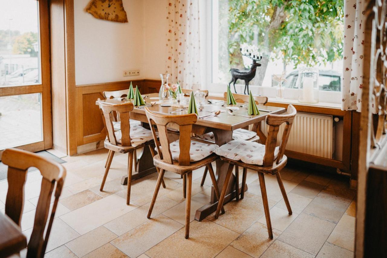 Hirschenwirt Hotel Eichstatt Luaran gambar
