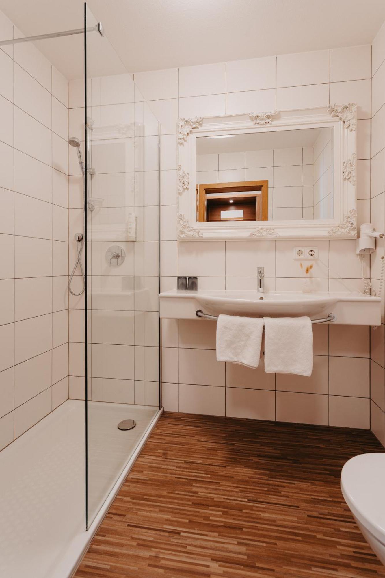 Hirschenwirt Hotel Eichstatt Luaran gambar