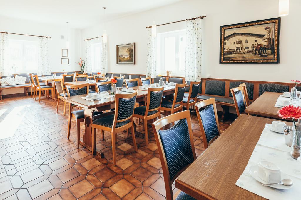Hirschenwirt Hotel Eichstatt Luaran gambar